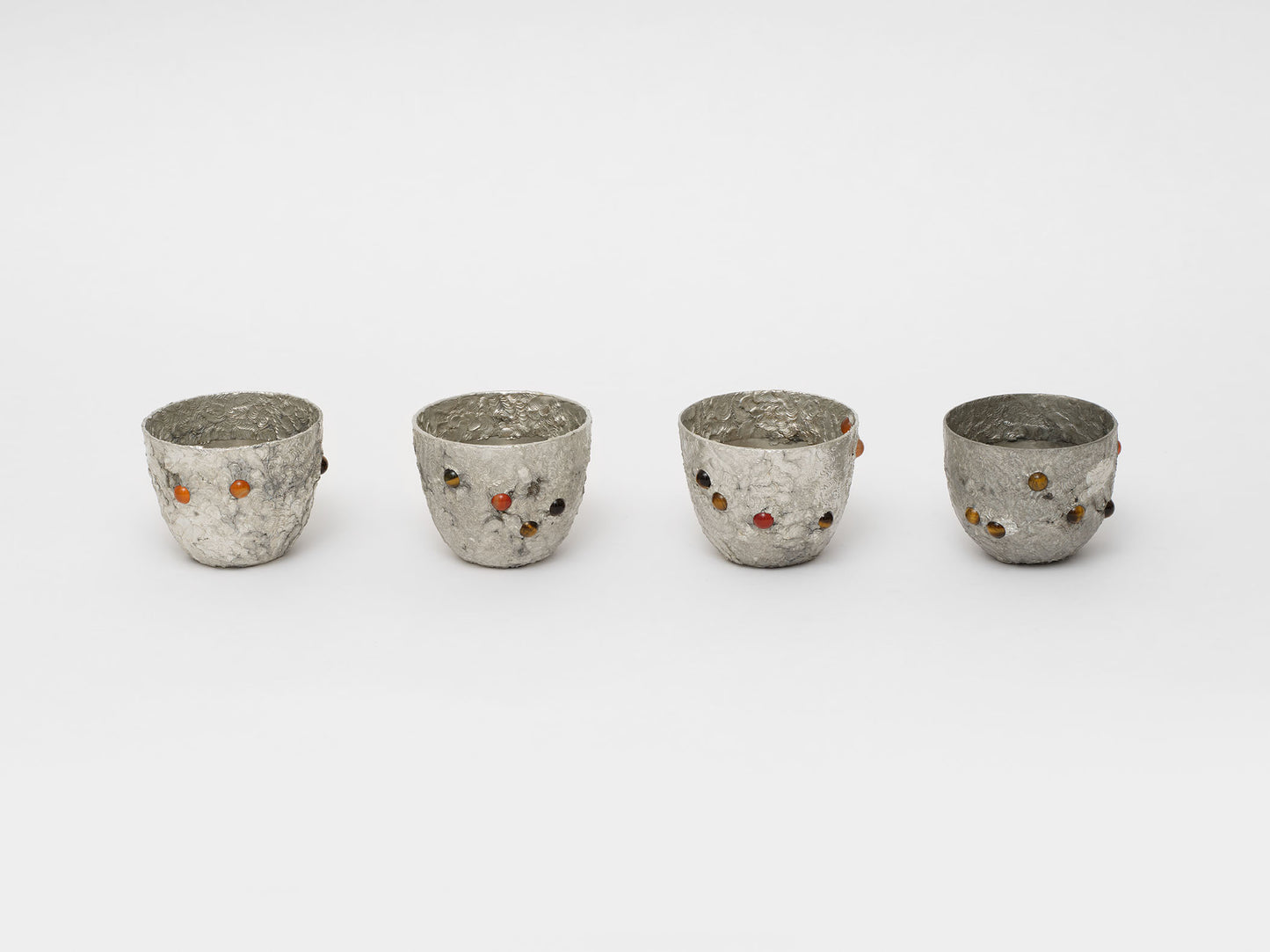 Tea cups (Set of 4)